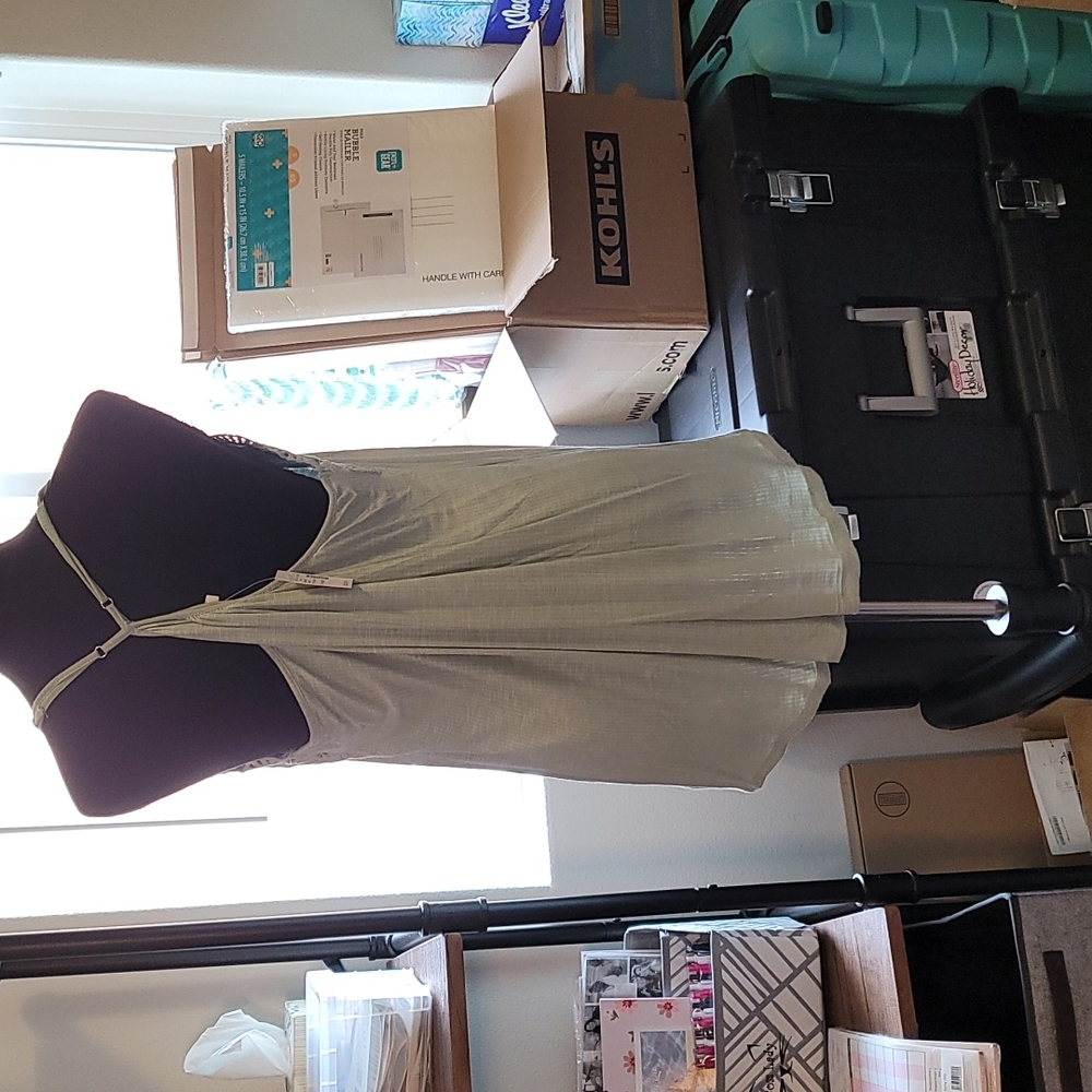 Maurice's Light Green Camisole.   Size XL. - Picture 5 of 5